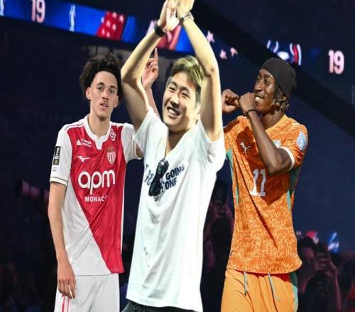 利物浦此前18次英超战樱桃14胜1平3负，不过输球都是在客场